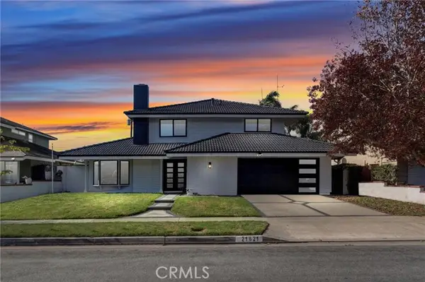 21621 Kaneohe, Huntington Beach, CA 92646