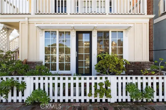 330 Marguerite  #A, Corona Del Mar, CA 92625 - Image #2