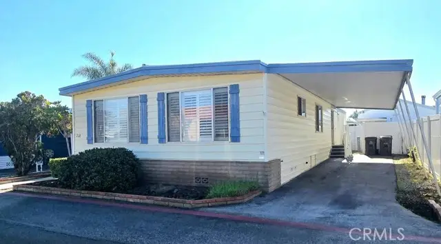 21701 Beach Blvd  #218, Huntington Beach, CA 92648 - Image #2