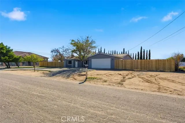 17077 Donert, Hesperia, CA 92345 - Image #2