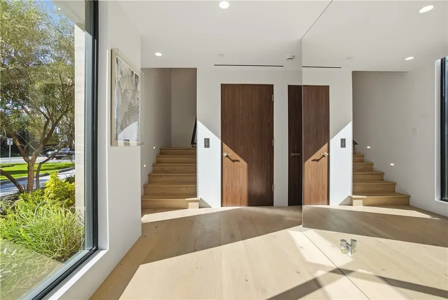 2910 Bayside, Corona Del Mar, CA 92625 - Image #2