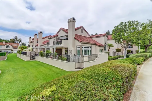 21982 Kitridge  #143, Mission Viejo, CA 92692