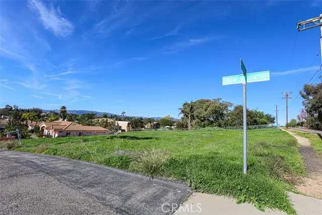 1086 Snow Creek, Fallbrook, CA 92028 - #1