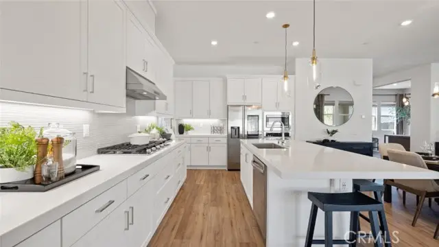 24500 Via El Balneario, Valencia, CA 91354 - Image #3