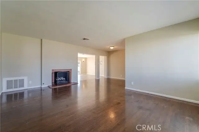 6056 Bellaire, North Hollywood, CA 91606 - Image #3