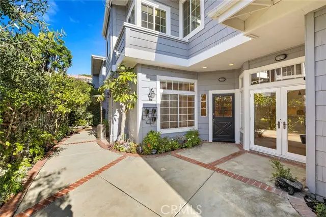 3610 Daffodil Avenue, Corona Del Mar, CA 92625 - Image #2