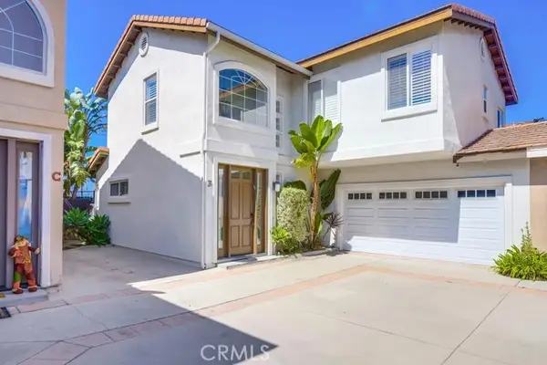 1581 Orange Avenue  #B, Costa Mesa, CA 92627