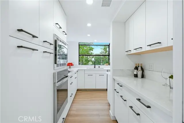 11601 Montana  #7, Los Angeles, CA 90049 - Image #3