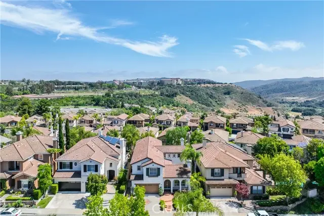 30 Sunswept Mesa, Aliso Viejo, CA 92656 - #3