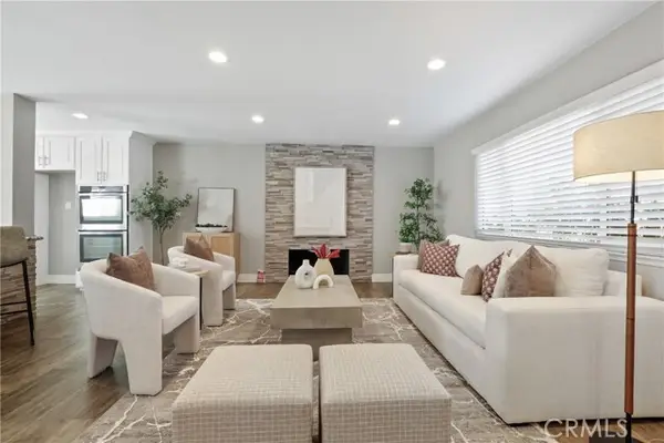 340 Riverdale, Orange, CA 92865