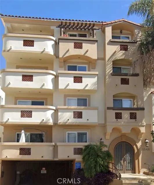 1246 Armacost  #101, Los Angeles, CA 90025