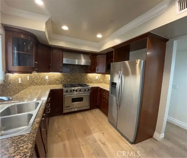 1246 Armacost  #101, Los Angeles, CA 90025 - Image #2