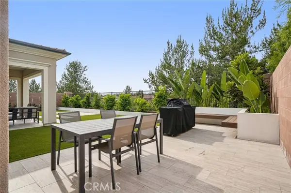 63 Longchamp, Irvine, CA 92602