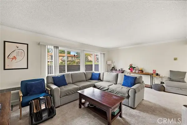 3019 Via Buena Vista  #B, Laguna Woods, CA 92637