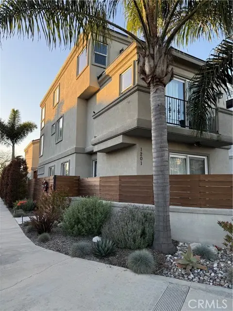 1201 Delaware Street, Huntington Beach, CA 92648 - #2