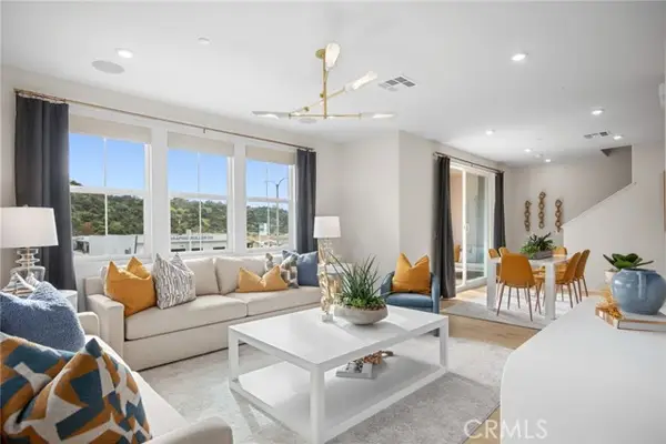 723 E. Route 66, Glendora, CA 91740