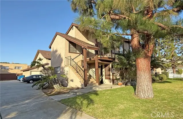 4881 Vista Drive, Huntington Beach, CA 92649 - Image #3