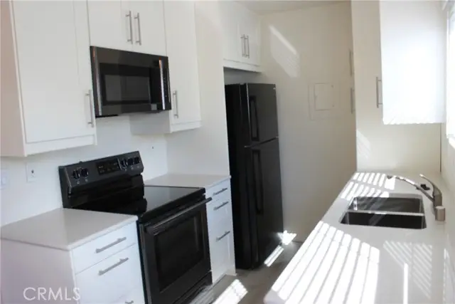 23294 Orange Avenue  #6, Lake Forest, CA 92630 - Image #1