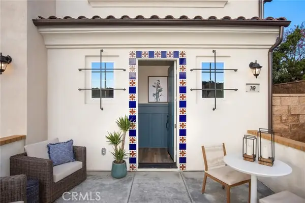 729 E. Route 66, Glendora, CA 91740