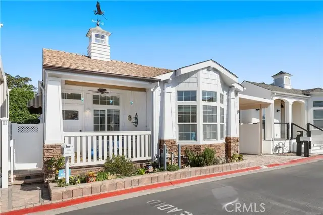 252 Mayflower Drive, Newport Beach, CA 92660 - Image #1