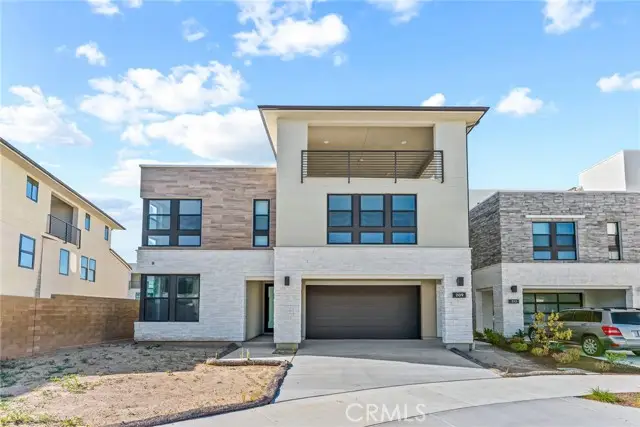 209 Stage, Irvine, CA 92618 - #1