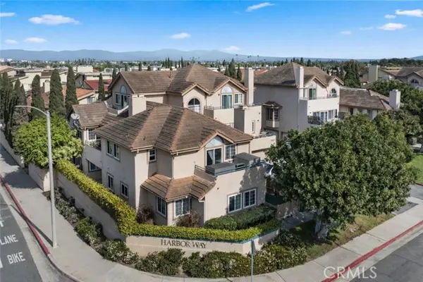 5021 Waverider, Huntington Beach, CA 92649