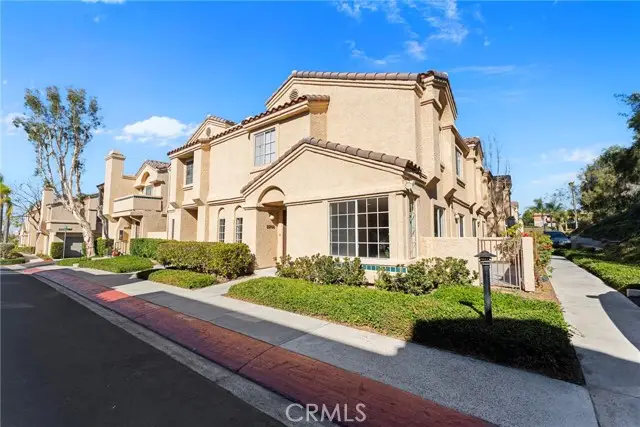 21208 Gladiolos Way, Lake Forest, CA 92630 - Image #2