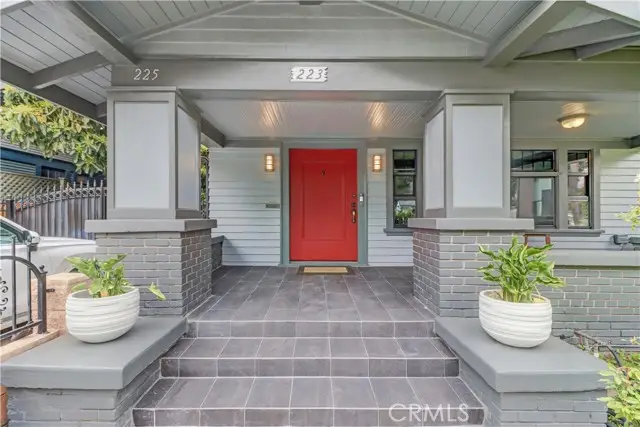 223 N. St. Andrews, Los Angeles, CA 90004 - #3