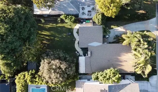 379 Walnut Street, Costa Mesa, CA 92627 - Image #2