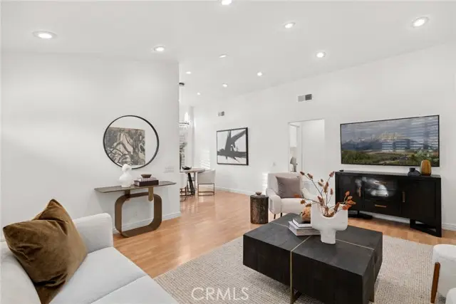 127 Huntington, Irvine, CA 92620 - #2