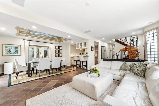 215 Glendora, Long Beach, CA 90803 - #3