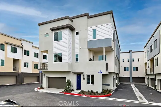 7264 Aura Circle, Huntington Beach, CA 92647 - #1