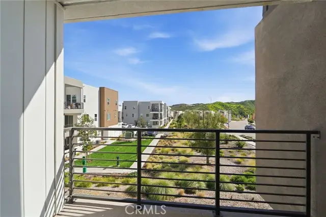 26661 Blue Hills Loop, Valencia, CA 91381 - #2