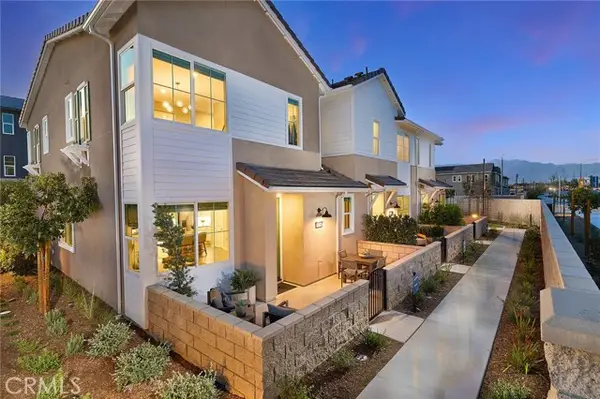 5932 Rockport Rd, Corona, CA 92880