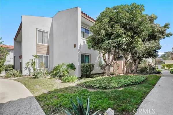 2501 Sunflower Avenue  #E16, Santa Ana, CA 92704