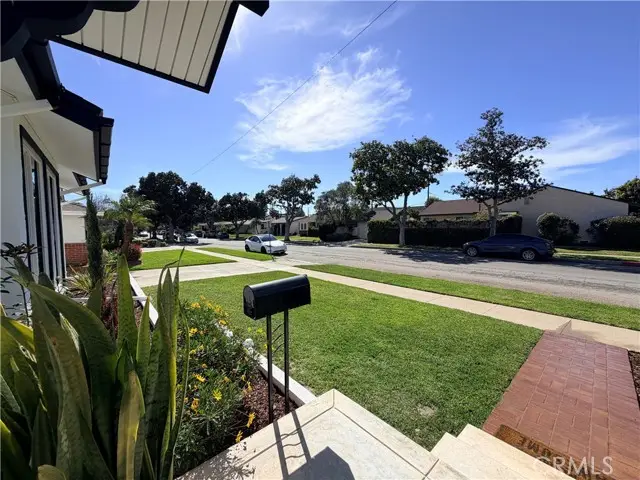 3048 Knoxville, Long Beach, CA 90808 - #2