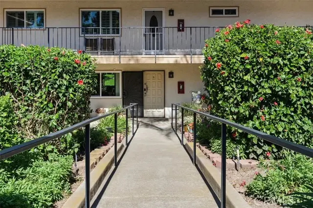 5472 Paseo Del Lago  #B, Laguna Woods, CA 92637 - #3