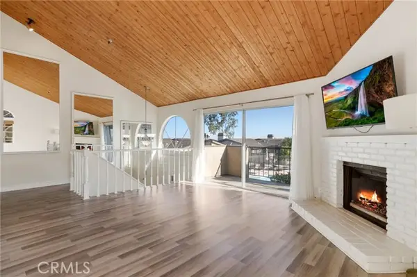 2175 Pacific Avenue  #G1, Costa Mesa, CA 92627