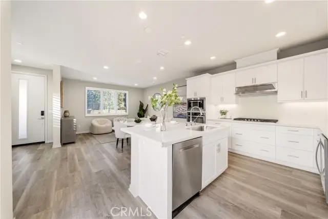 715 Beacon, Irvine, CA 92618 - #3