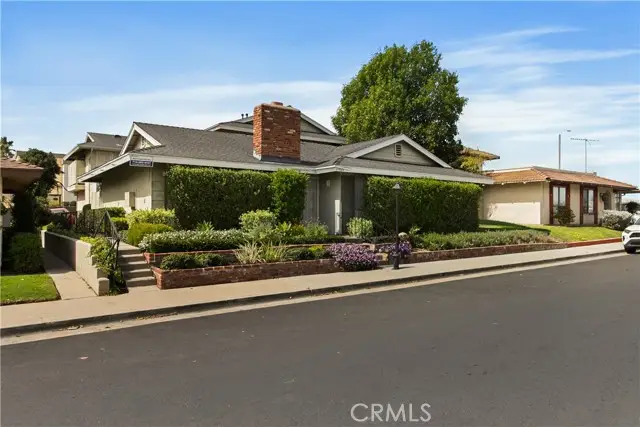 17021 Pinehurst, Huntington Beach, CA 92647 - #1