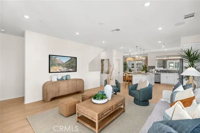 664 Fourth Street, Pomona, CA 91766 - #2