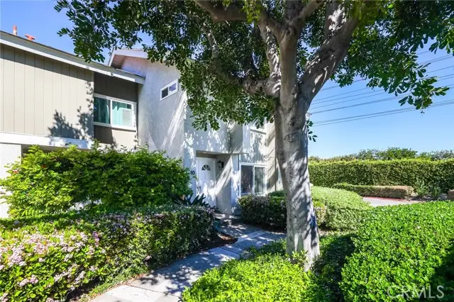 10 Goldenbush, Irvine, CA 92604 - #3