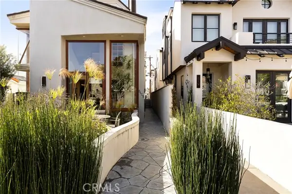 517 Larkspur, Corona Del Mar, CA 92625