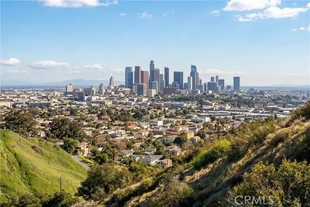 2807 N Thomas, Lincoln Heights, CA 90031 - #2