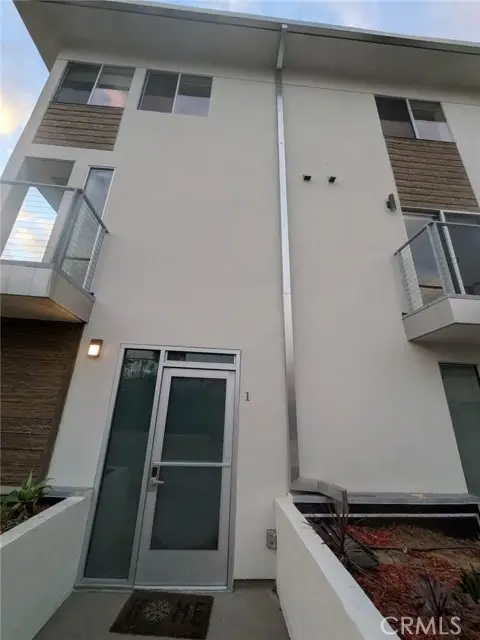 1245 N New Hampshire Ave #1, Los Angeles, CA 90029 - #1