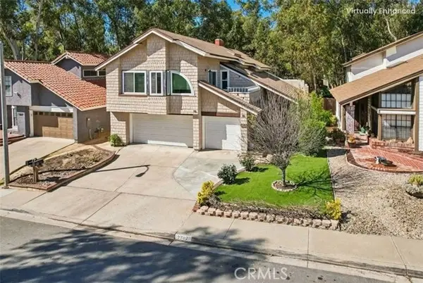 22625 Wood Shadow Lane, Lake Forest, CA 92630