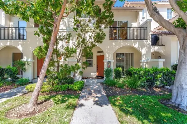 304 Birch Grove, Irvine, CA 92618