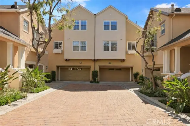 26 Burlingame, Irvine, CA 92602 - #1