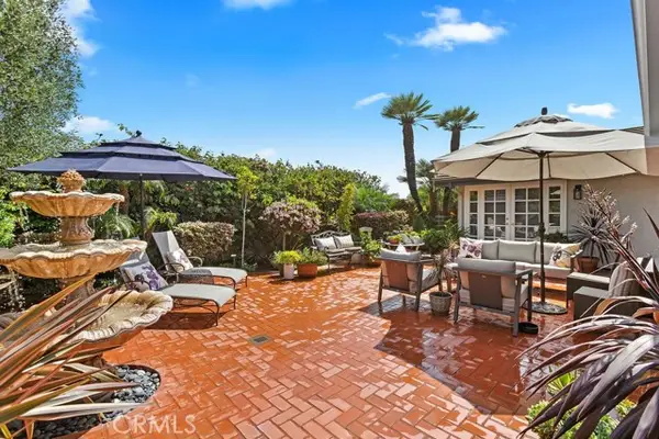 30 Jetty Drive, Corona Del Mar, CA 92625