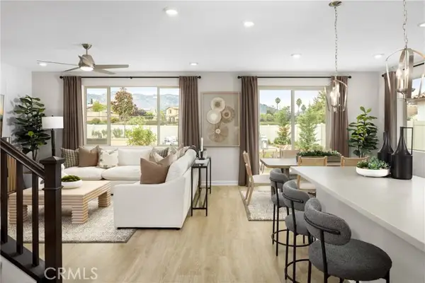 2015 Woolem Place, Escondido, CA 92026